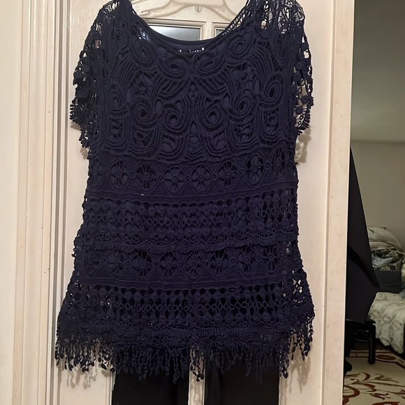 Ultra Pink Blue Crocheted Lined Top - Picture 4 of 6